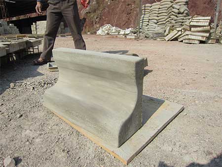 路沿石、流水石